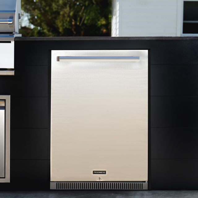 24" Dometic E-Series Refrigerator, Lock, Reversible Hinge